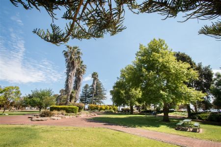 Diamond Park Gardens