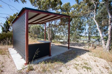 Murrundi Reserve Shelter